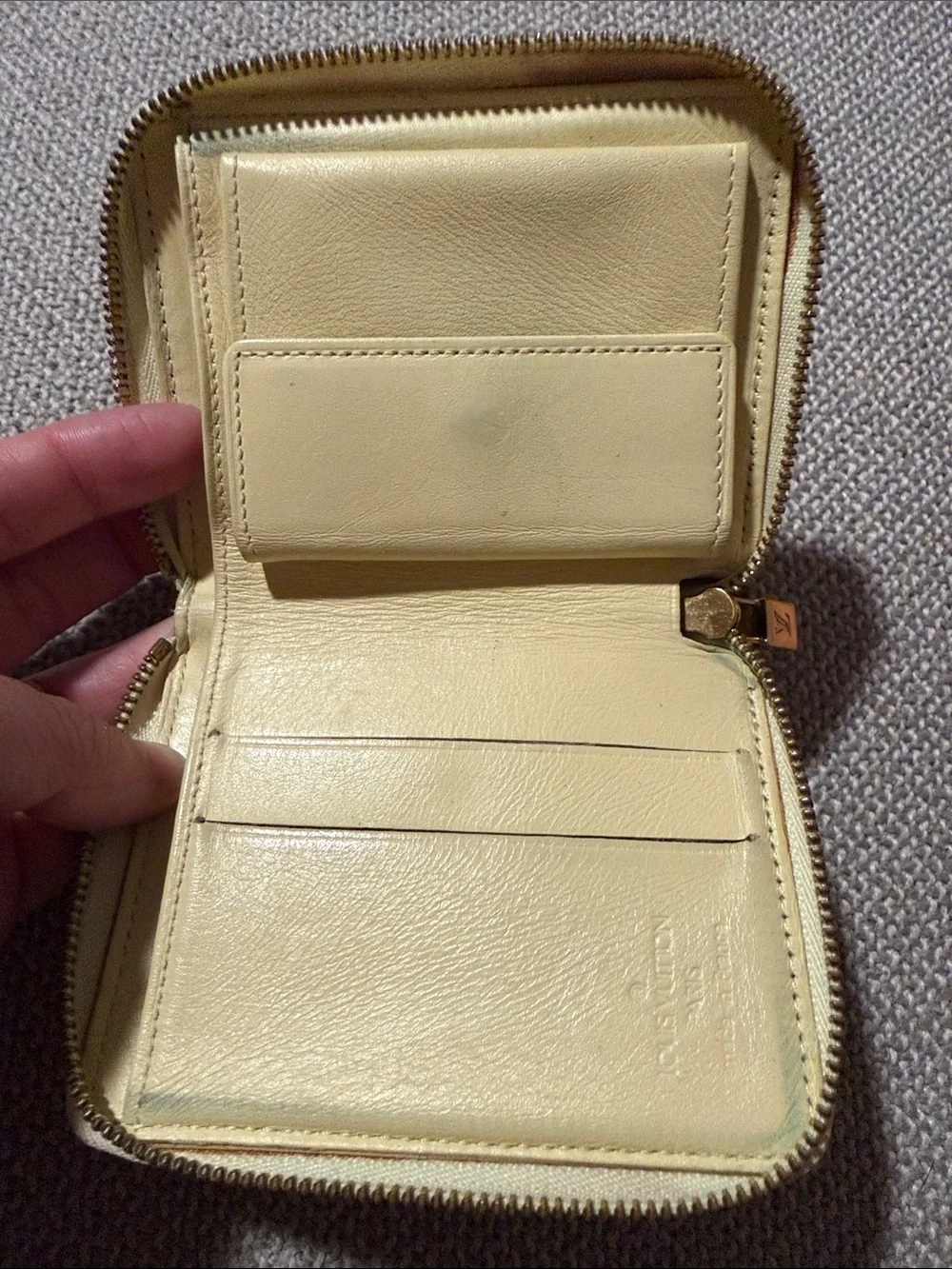 Louis Vuitton Vernis authentic zippy compact wallet BJ0959